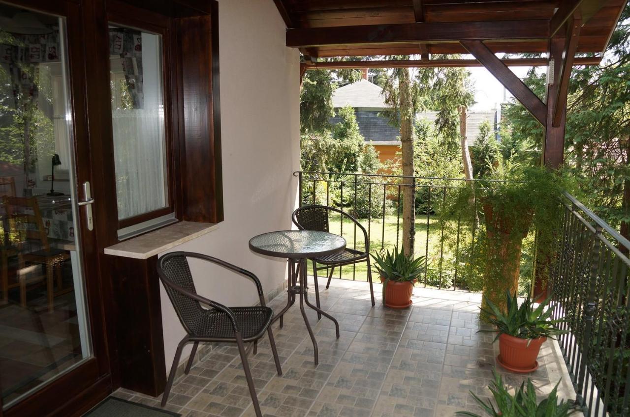 Apartmán Fenyves Vendeghaz Bábolna Exteriér fotografie