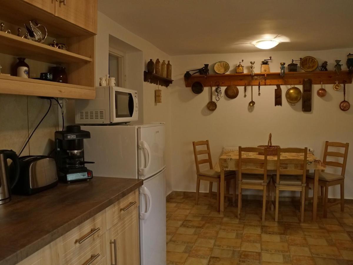 Apartmán Fenyves Vendeghaz Bábolna Exteriér fotografie